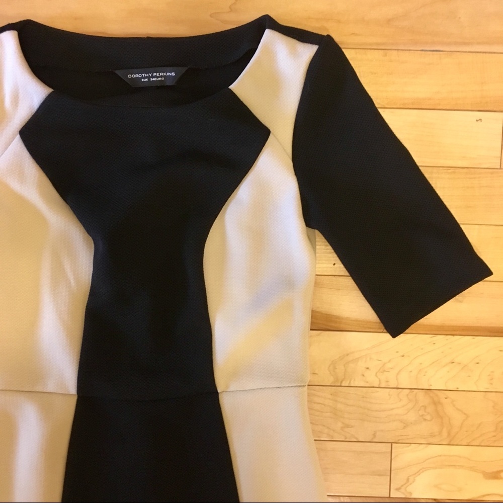Color block dress - Picture 2 of 4